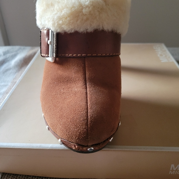 COPY - Michael Kors Shearling High Stepping Vintage Mules size 9 - Picture 9 of 9